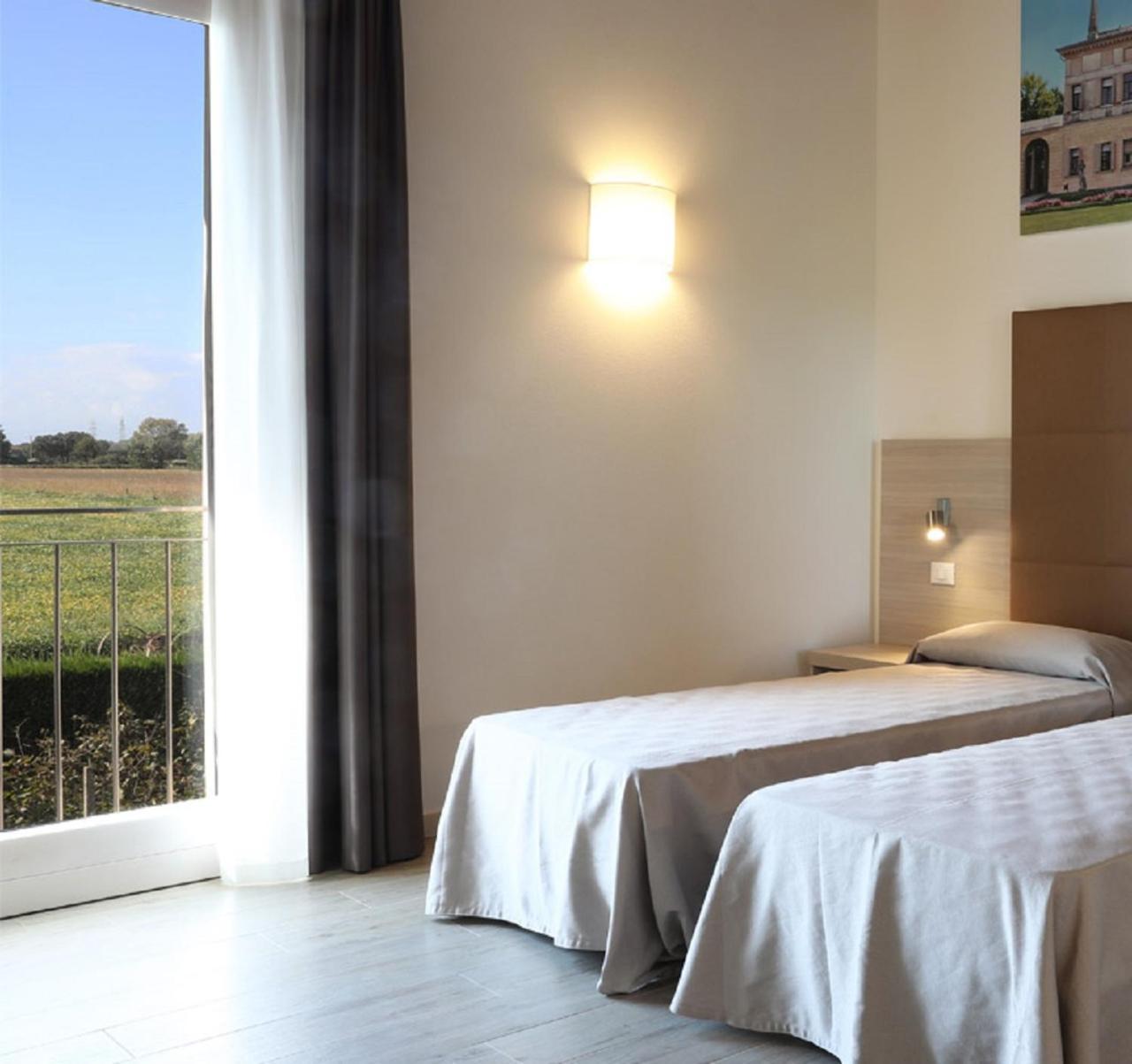 Agriturismo Corte Foscara มัลคอนเตนตา ภายนอก รูปภาพ