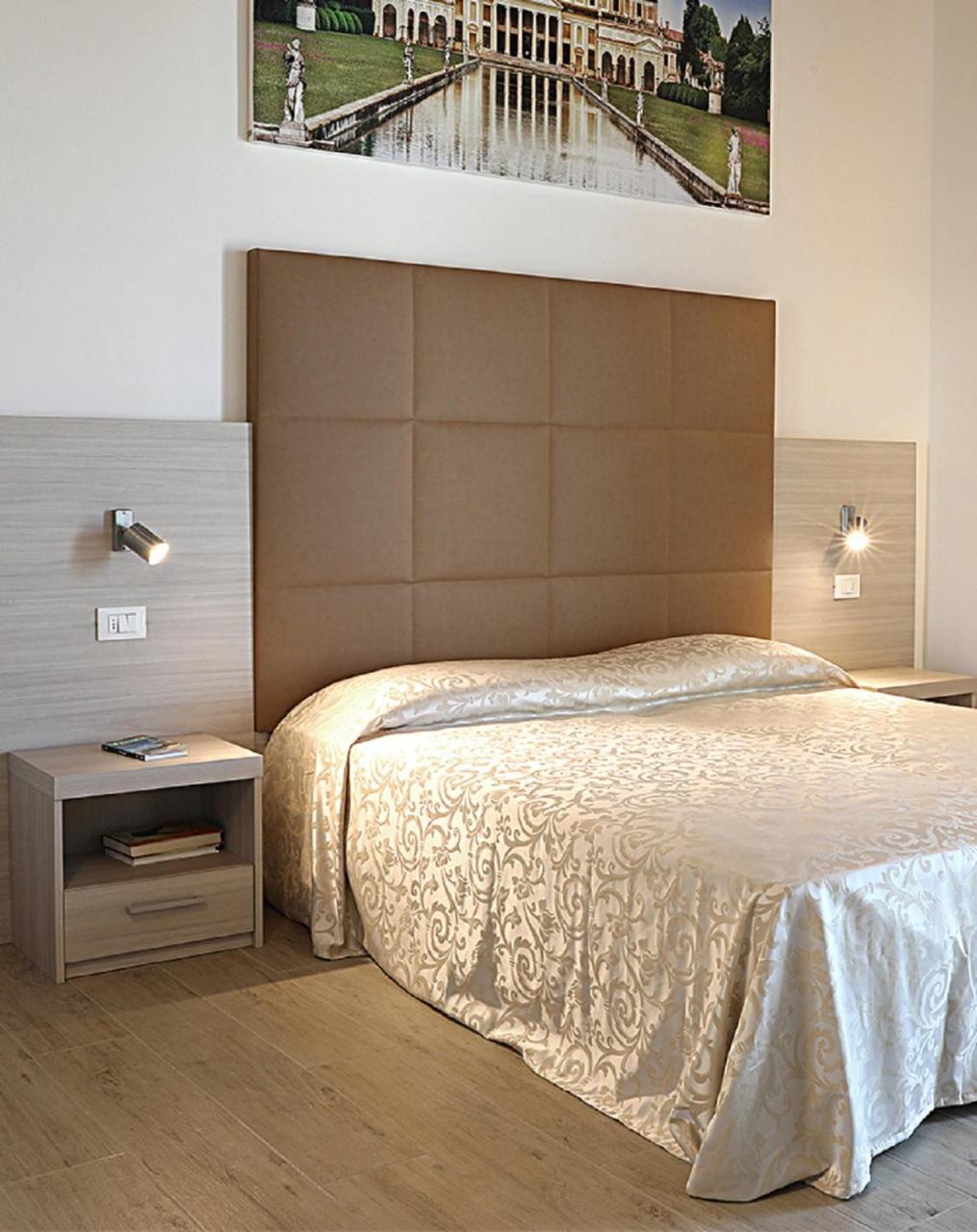 Agriturismo Corte Foscara มัลคอนเตนตา ภายนอก รูปภาพ